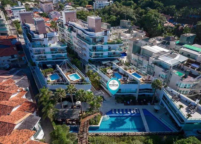 Varandas 404 B · Luxuoso Apartamento em Condomínio de Alto Padrão frente mar Bombinhas
